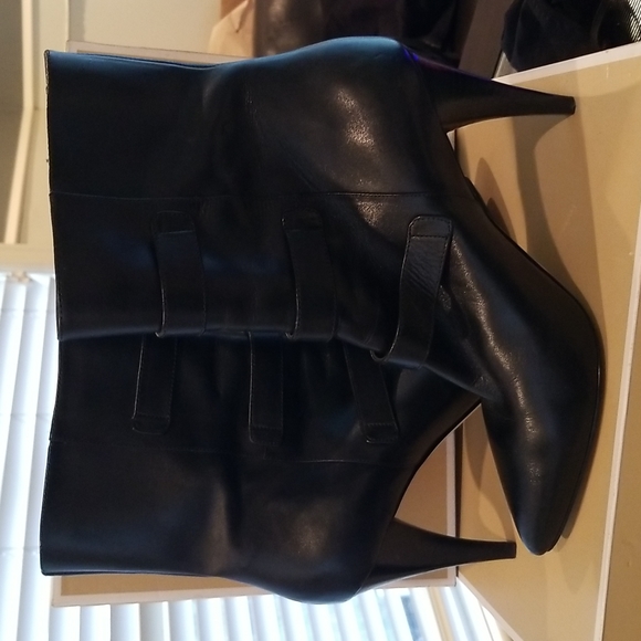 Michael kors ankle boots - leather side zip heels - Picture 5 of 7